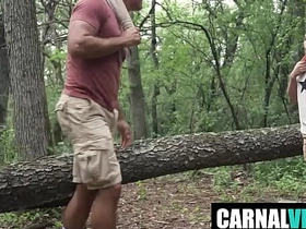 屋檐下第4章 夏日终曲 Dillon Stone, Logan Cross jubilant chinese porn raise one's voice