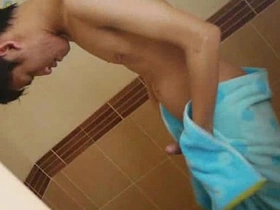 超辣淋浴激情 asian cumshot gay porn