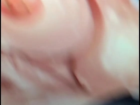 热辣亚裔LOL玩家对着赏金猎人撸管 japan gay handjob porn