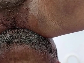 楼管的儿子每周都操我屁股。这次他想拍下来，最后被我射了一脸 asian gay porn free