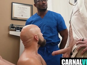 深喉更深第1集 深入观察 Adam Snow, Legrand Wolf, Noah White, Sean Xavier japanese beach blissful porn