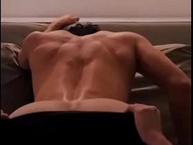 单身派对后，男友无套干我，最后射进我屁眼 korean gay porn videos