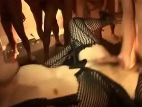 亚洲同志俱乐部多人混战 porn gay asian hunk