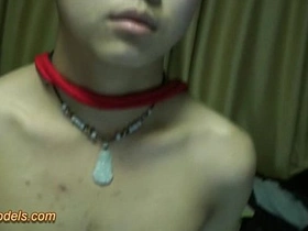 大鸡巴男孩被绑手淫 hot gay porn japanese