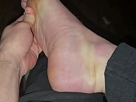 可爱运动员把他多汁大鸡巴插进英俊猛男的屁眼 korean gangbang gay porn