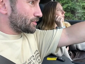 我们在路上捡了个可爱的小鲜肉，和女友一起操了他 chinese jubilant facefuck porn