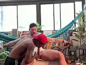 大屌老外猛干黑鬼巨根 japan gay porn bdsm