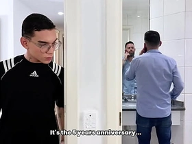 小骚货来帮忙 koudai japan gay porn