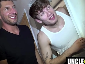 干完我们赶紧滚 Jordan Starr, Caden Dior, Blake Rivers, Lance Woods free play asian gay sex videos