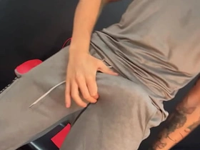 肌肉猛男狂撸挑衅你 teen gay porn korean