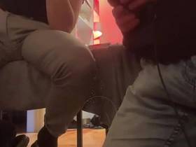 俩素人室友为粉丝直播尿湿裤子 chinese hostel elated porn