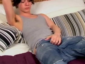 HomoEmo：情绪摇滚骚货桑迪·詹金斯在床上撸硬屌 free blithe porn japanese