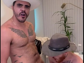 Carmona和Marcelo在激烈互搞中干翻农场男孩 asian gay sex videos stories