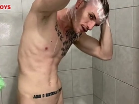 卡莫纳洗澡时被偷拍私密时刻-完整版见sheer.com/unsboys gay porn hot challenge