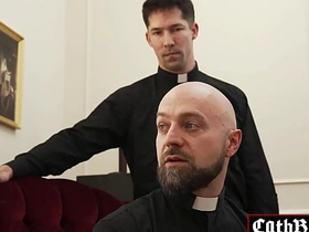 你喜欢这样是吧？喜欢我狠狠操你小屁眼是吧，贱货！Grant Ducati被Adam Snow和Eddie Patrick打屁股加肛交！ chinese gay porn heavy flannel