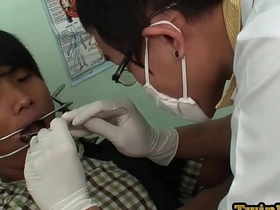 医生以传教士体位检查并内射亚洲嫩男 leonardo asian gay porn