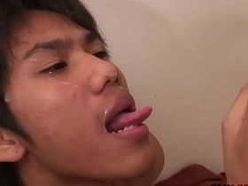 亚洲嫩男无套双人吹箫后撒尿 hot naked gay porn