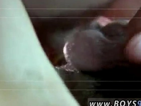 亚洲emo肛交猛干与免费酷男孩同性恋性爱视频初体验 gay japan chubby porn