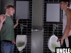 你他妈看什么看 安吉尔·埃利亚斯 chinese masseur gay porn