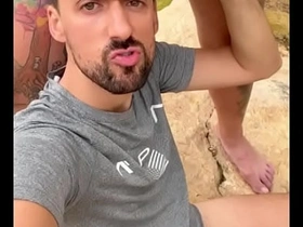 户外互嗦大屌的性感老爹们 gay big chinese butt porn