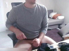 直播中命令男人用自己屁眼里的玩具深喉 big chinese cock gay porn pics