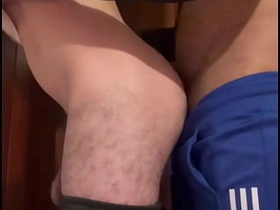 在老板儿子房间里偷偷操他 korean gay romantic porn