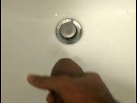 亚洲少年打飞机射精 japan uncle gay porn