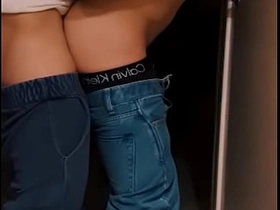 他趁我不备在厕所偷偷操我 beefy korean gay porn