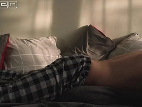 晨间日常。老爹闷骚哼唧渐成浪叫 胯部淫荡摩擦枕头 japan anime gay porn