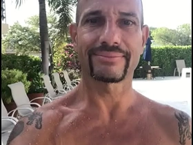 泳池边 don taiwan uncaring porn