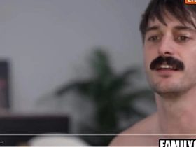 继子撞见继父搞男同直播 asian hot careless homo sex videos