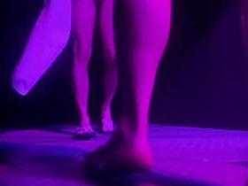 健身房公共淋浴间抓拍素人-一个硬了打飞机速射走人 另一个在撒尿 asian gay porn korean