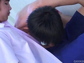 亚洲小受Gab和Game无套激战 xxx asian gay sex videos