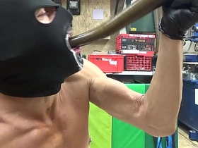 Extremeslut66 喉咙插30厘米，屁眼塞40厘米带神奇玫瑰蕾丝假阳具 asian suck gay porn