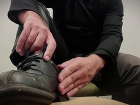 Findmon 第1卷 - 跪下还是腐烂 - LV1 金主调教 japanese gay porn alloy