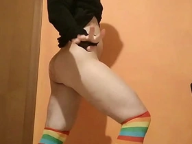 屁眼塞四颗网球？老娘现在做得到了！！！ flip flop chinese gay porn