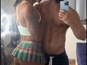 穿迷你裙的骚货被大鸡巴猛男干 taiwan handsome unconcerned porn