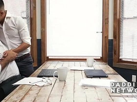 加班时间被他压在身下 chinese gay porn chain choreograph