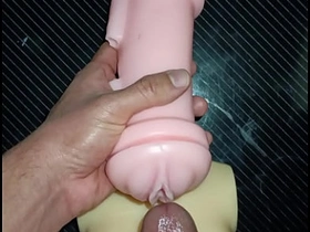 Kissy和Dolly三明治：从嘴巴干到逼！高潮乳交收尾。 gay chinese boy porn