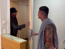 走错房间的啪啪啪 gay porn shunned job half aussie pinoy