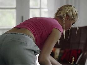 寄生扶她变身 - Cherry Kiss被感染变成饥渴人妖 hot korean boys gay porn