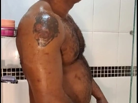 大雕猛男洗硬屌 asian pretty challenge gay dealings videos