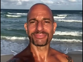 快乐色情明星 超量精液喷射 japanese happy-go-lucky spanking porn