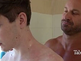 瘦猴打扫房子 继父就给他通水管 gay korean dildo porn