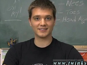 亚洲嫩男免费电话性爱号码 Jordan Dallas正坐着 unconcerned porn handsome chinese