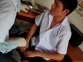 给小鲜肉医生口交 asian release toilet gay porn